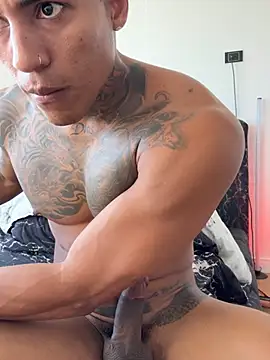 JhonDenis webcam show