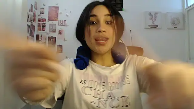 Chat XXX en directo de InocentHeaven1