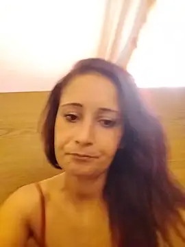 Alina03210 XXX чат на живо