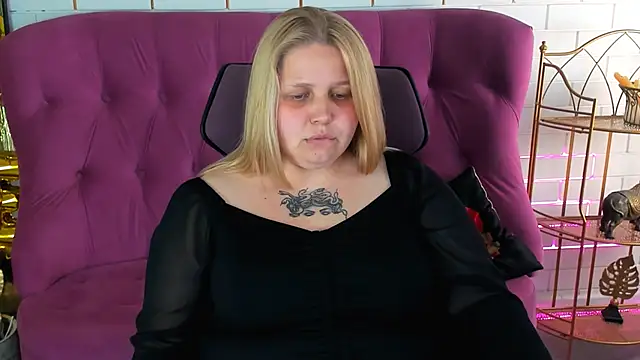 SladaDell Live XXX-chat