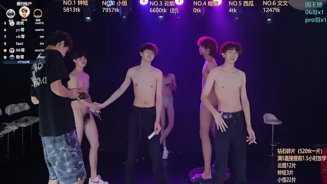 St-01のライブXXXチャット