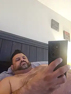 Roddog18 Adlı Modelin Canlı XXX Sohbeti