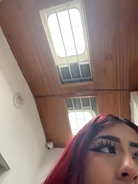 Violet_carson Adlı Modelin Canlı XXX Sohbeti