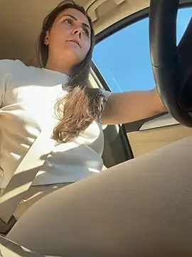 BrunetteNymph's Live XXX Chat