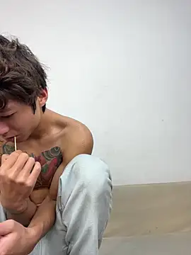 -OvO- – Live XXX-chat