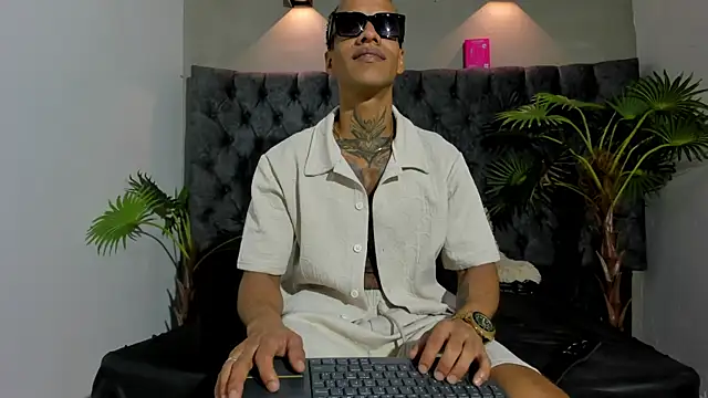 Salomon_koude Chat XXX in diretta