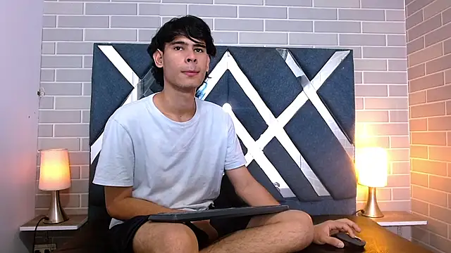 Kevin_Brooks1n Live XXX chat