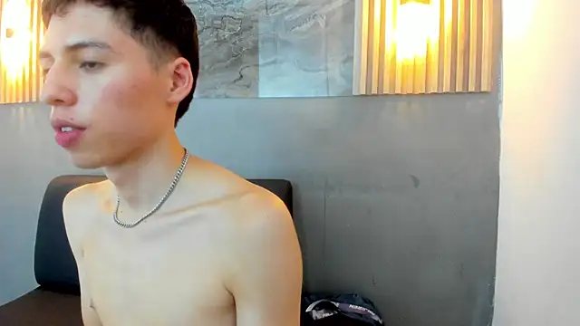 KENNY_HANK's Live XXX Chat