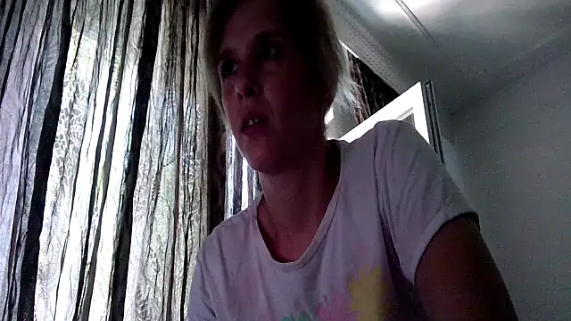 SmokerLety's Live XXX Chat