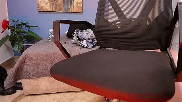 Show modela pigbananax na web-kameri