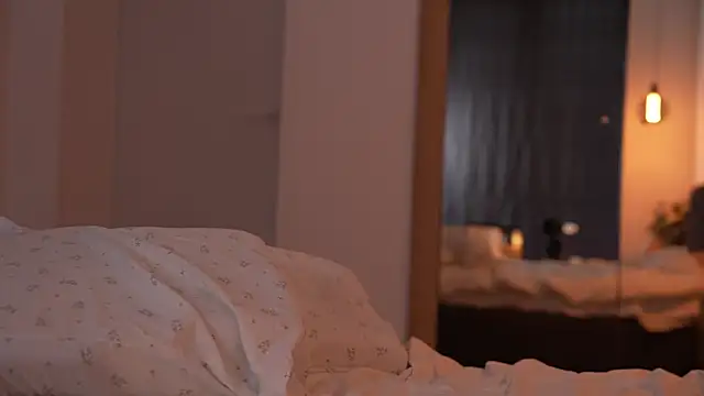 XXX chat uživo modela ibiddi