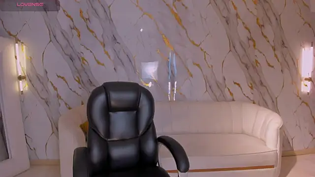 NatalieLewis Chat XXX live