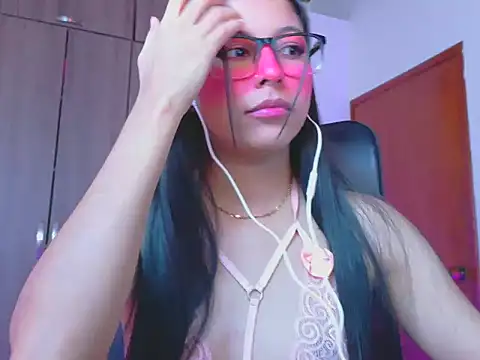 دردشة _ALLYSON18_ الجنسية المباشرة