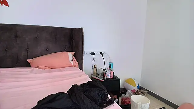 YasminQueen001 即時 XXX 聊天
