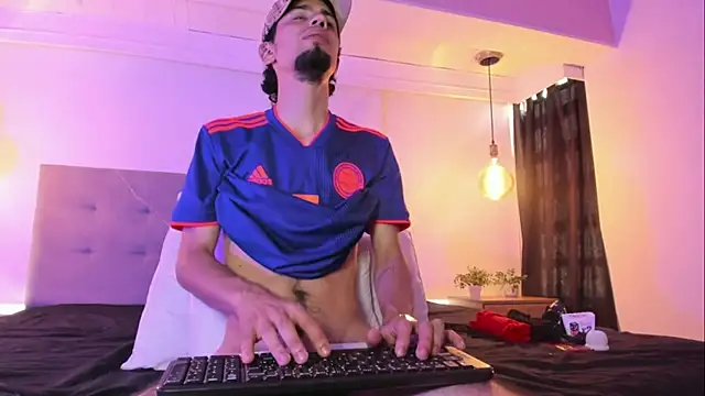 MichaelEvanss_ XXX чат на живо