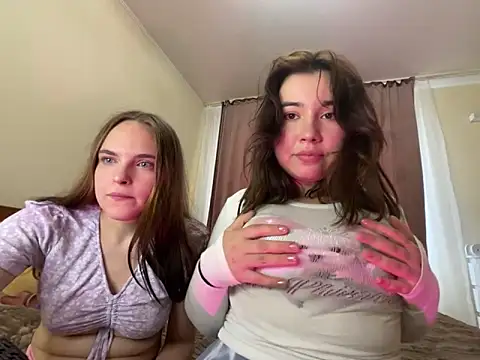 Chatroom XXX en direct de Viviaaan_n