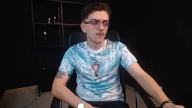 FelixStarkk 现场XXX聊天
