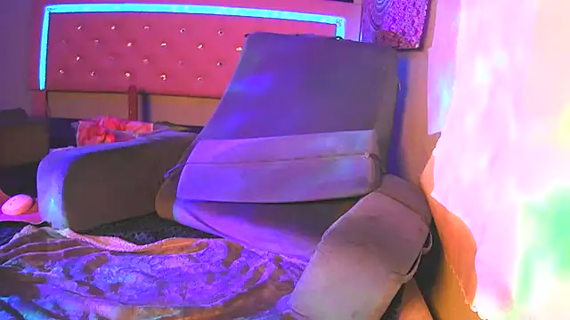 Chat XXX en directo de Tatithegoddess