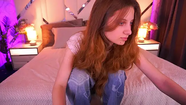 Chat +18 de CuteeFoxy ao vivo