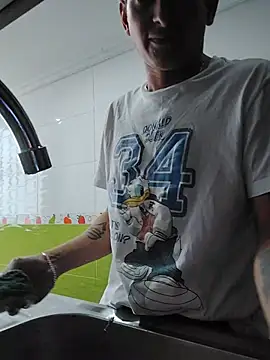 XXX chat uživo modela Tiger_cryad