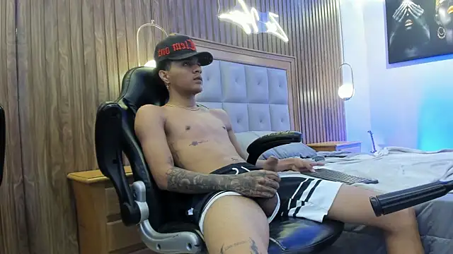 Chat +18 de Mael_Jason ao vivo