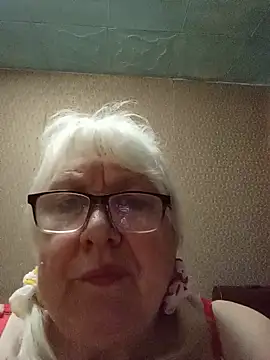 Alexia64231: онлайн-секс-чат