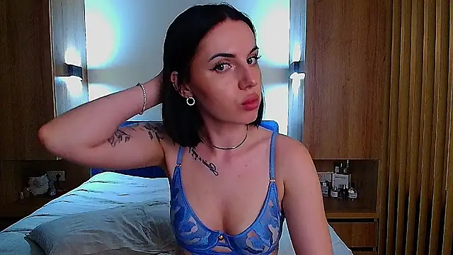 Sour_Berry_'s Live XXX Chat