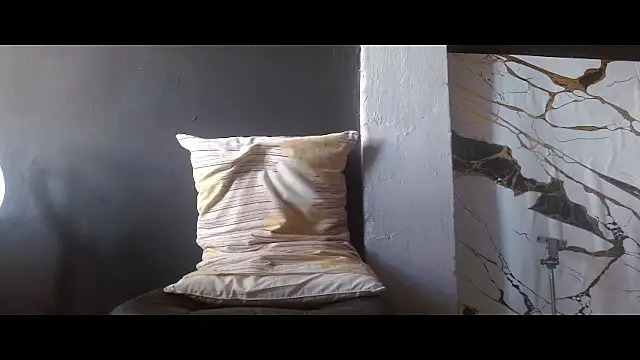Larry-n-clouds Live XXX-chat
