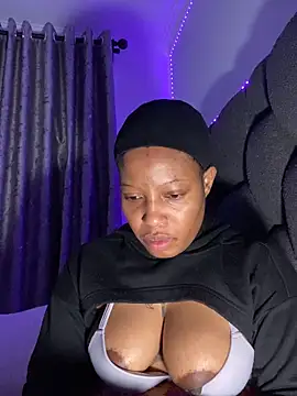 RainBougie's Live XXX Chat