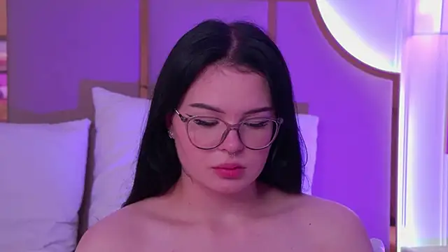 CindyMil – Naživo XXX chat