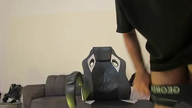 MaximusClark 现场XXX聊天