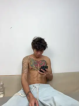 XXX chat uživo modela -OvO-