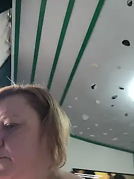 jusichka's Live XXX Chat