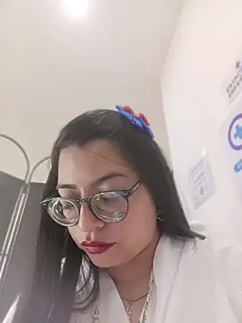 SOFI__10n Live XXX chat