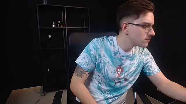 FelixStarkk: онлайн-секс-чат