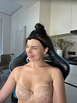 Chat XXX ao vivo de CurlyLara