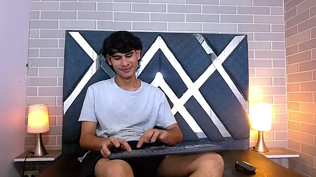 Kevin_Brooks1 라이브 XXX 채팅