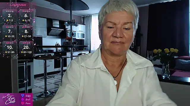 Chatroom XXX en direct de roxana_brooks
