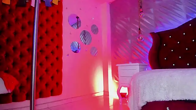 Czat XXX na żywo – Roxanne_Han