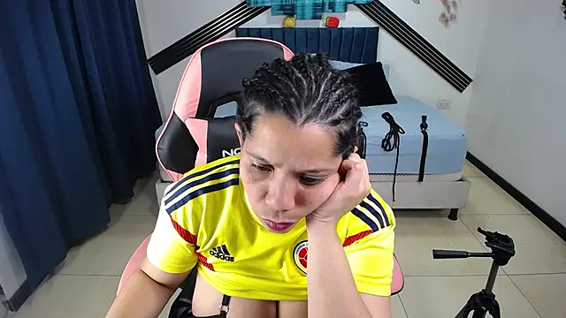 Zalomme XXX чат на живо