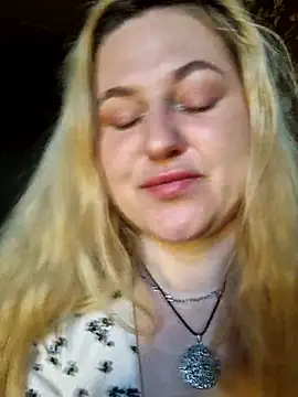 Chat XXX ao vivo de LianaJu