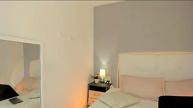 NataliaBuiles 现场XXX聊天