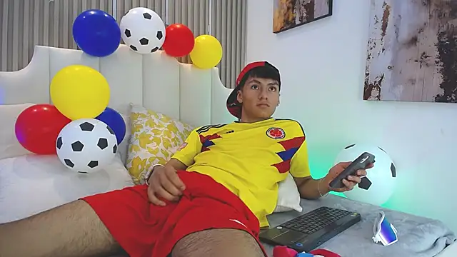 Živý XXX chat AdrianStark_