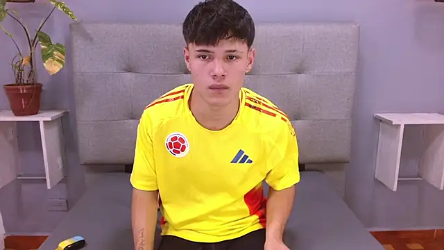 Kevin_Tupe's Live XXX Chat
