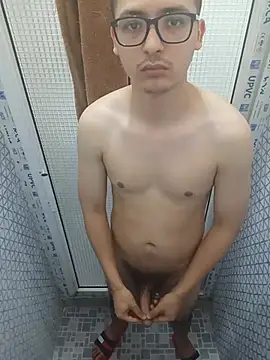 Show modela Richiboy69 na web-kameri