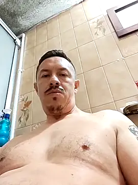 צ'אט XXX בשידור חי של RokyVergao