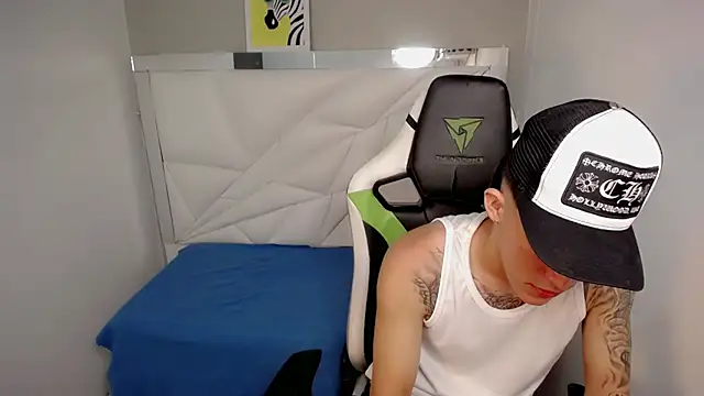 Delaware_ Live XXX Chat