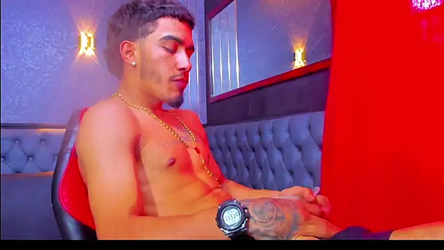 Dominant_kiing live XXX chat