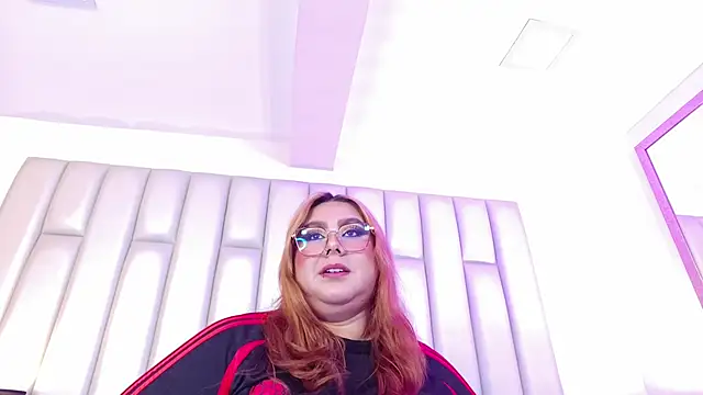 aandreaperezのライブXXXチャット