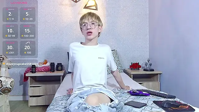 axell_stone_'s Live XXX Chat